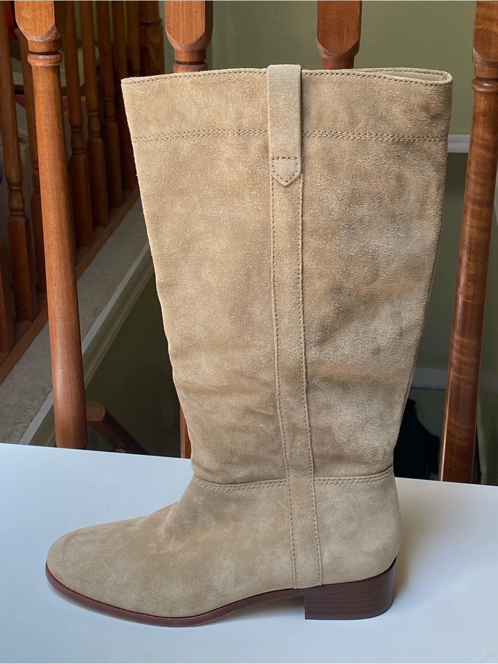 Veronica Beard Dwyer pull-on tall boots feature a sand- suede  size 7.5 M H42N4